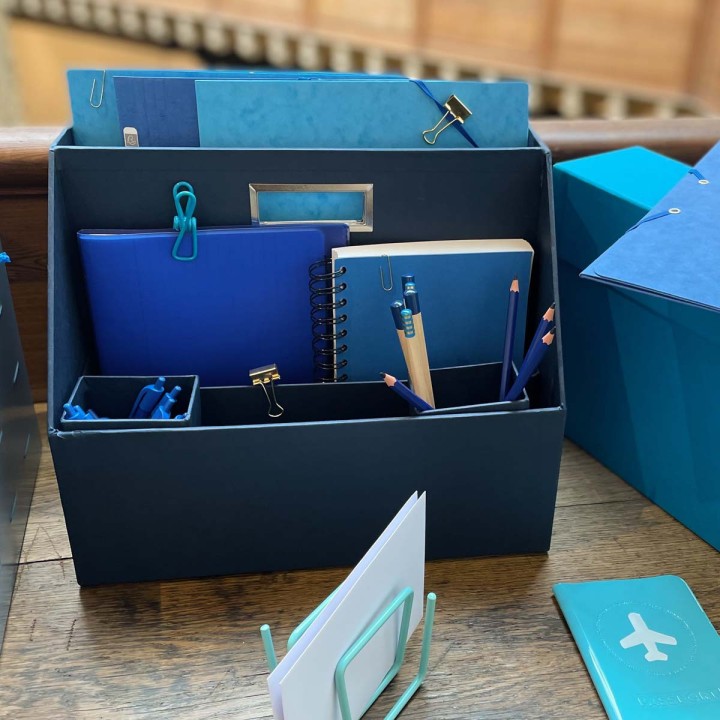 Casier interne pour bureau partagé - En carton bleu