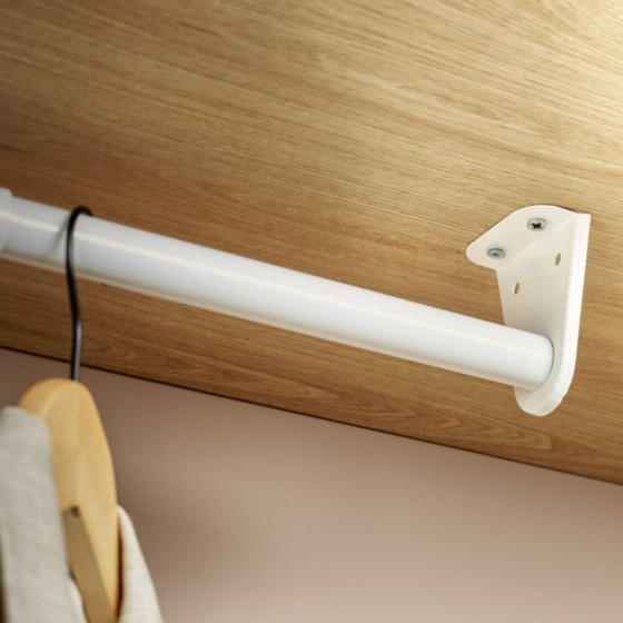 Detail of Tringle de penderie extensible 97-180cm