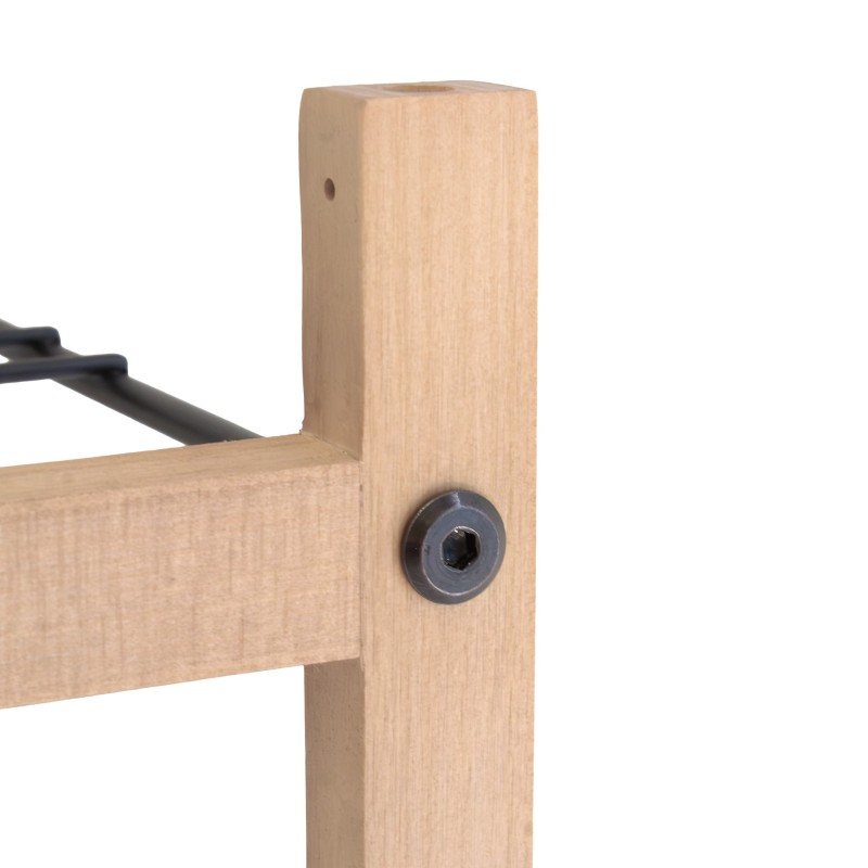 Detail of Range-bouteilles en bois et métal