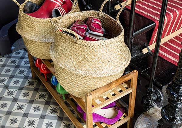étagère à chaussures en bois de noyer