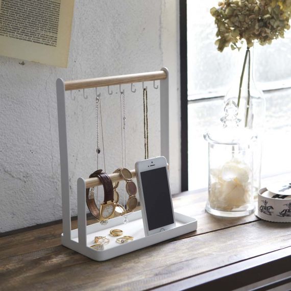 Porte bijoux en métal et bois